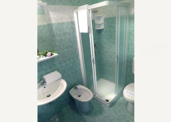 Modern Retreat With Terrace Near The 比比翁