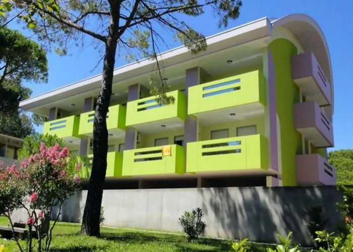 Modern Retreat With Terrace Near The Daire